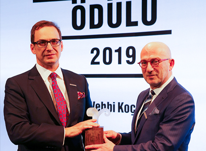 2019 Ömer M. Koç görseli