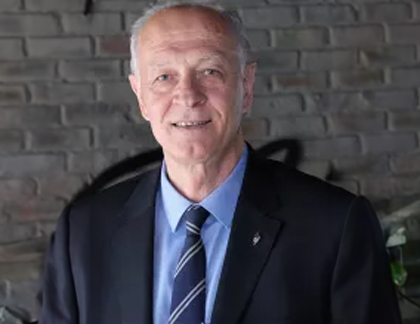 Yüksel Kavak görseli